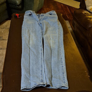 Levis 501s Straight Leg Button Fly.Sz 28x32"/11Rise Unisex. (#1355) Medium wash